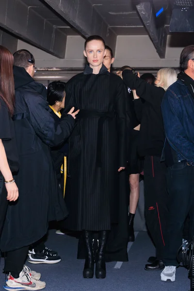 Look 17